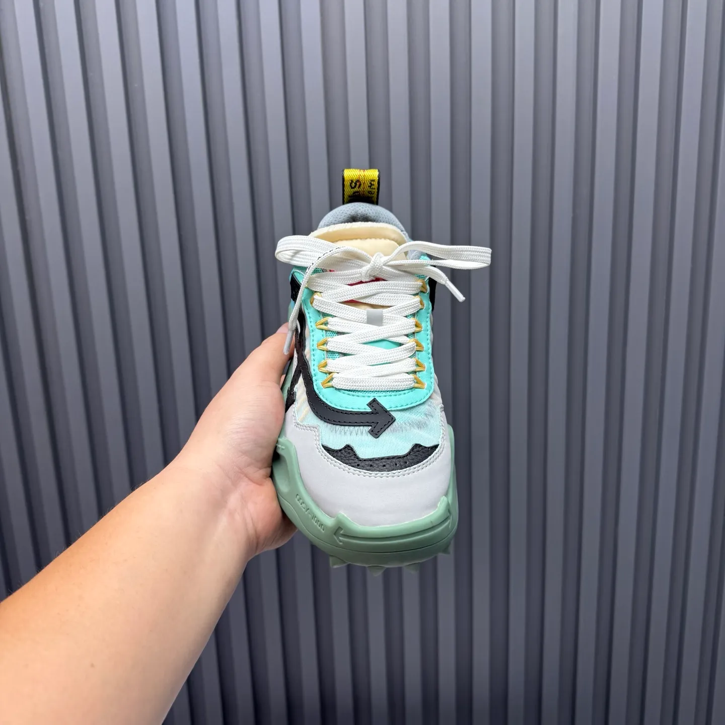 【OFF WHITE】P: 680💰Couple model, Size: Female 35-40; Male 39-44 (customized at 45.46) 2025SS trendy brand OFF WHITE classic popular model, combined outsole, official website original 1:1 developed top-level copy, ️Selected imported high-mercerized matte cowhide splicing breathable mesh ✔️Breathable lining, breathable and comfortable, simple and personalized design, official website rubber outsole.
